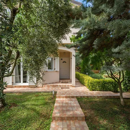 Gemuetliches Marea بيت للعطل Tar-Vabriga